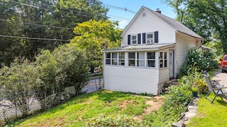 12 Main St, Sturbridge, MA 01566