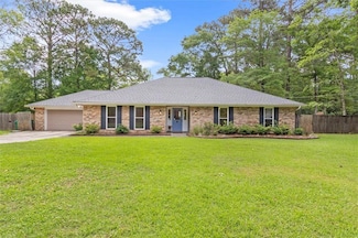 17 S Division Dr, Covington, LA 70433