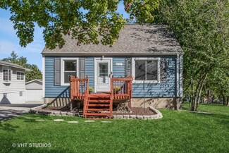 4717 Winchester Ave, Lisle, IL 60532