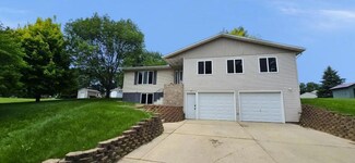 805 Louis Ave, Jackson, MN 56143