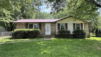 512 Yvonne Dr, Clarksville, TN 37042