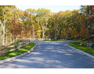 Lot 28 Hanover Hill Subdivision, Carlisle, MA 01741