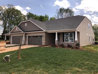 3962 Amber Meadows Ct Unit 24 AM, High Point, NC 27265