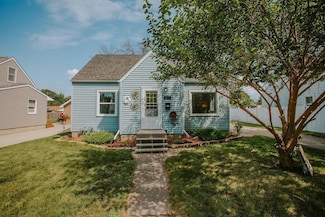 2111 1st Ave SE, Austin, MN 55912