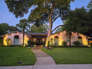 1019 Springbrook Dr, Plano, TX 75075