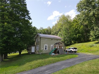 82 S Main St, Eldred, PA 16731