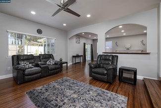 4852 Regents Park Ln, Fremont, CA 94538