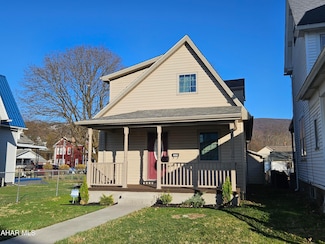 339 S 2nd St, Bellwood, PA 16617