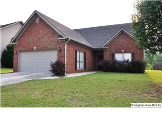 774 Forest Lakes Dr, Sterrett, AL 35147