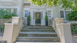 3520 W Place NW Unit 206, Washington, DC 20007