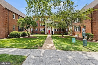 2114 Suitland Terrace SE Unit 301, Washington, DC 20020