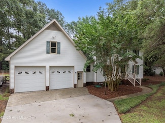 849 Maple Ridge Rd, Greenville, NC 27858
