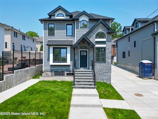 5639 Amboy Rd, Staten Island, NY 10309