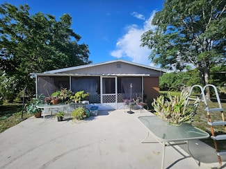 2429 2nd Ave SE, Vero Beach, FL 32962