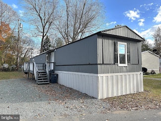 995 Jeanies Ct, Lothian, MD 20711