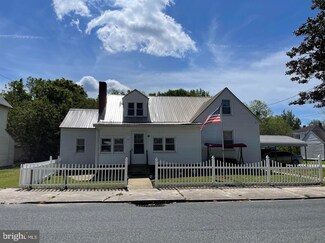 709 Clarke Ave, Pocomoke City, MD 21851
