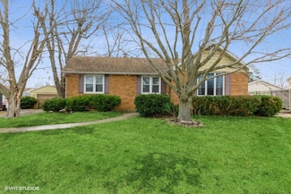 918 White Ln, Ottawa, IL 61350