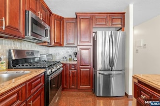 7000 Boulevard E Unit 44F, West New York, NJ 07093