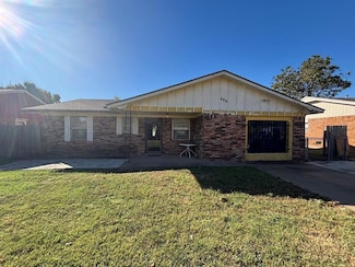 406 E Texas Dr, Anadarko, OK 73005