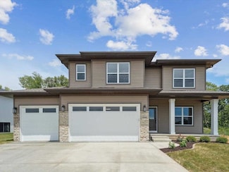 4648 Preston Ln, Iowa City, IA 52246