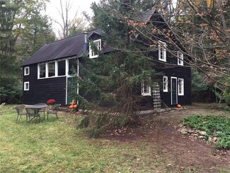 1690 Old Linn Run Rd, Rector, PA 15677