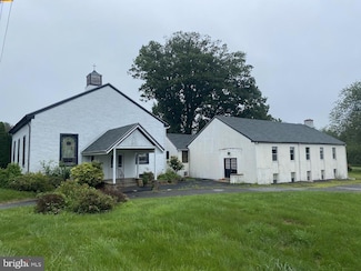 1223 Middletown Rd, Glen Mills, PA 19342