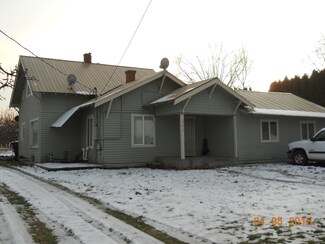 306 Klock Rd, Grandview, WA 98930