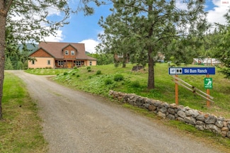 88 Fenway Dr, Sagle, ID 83860