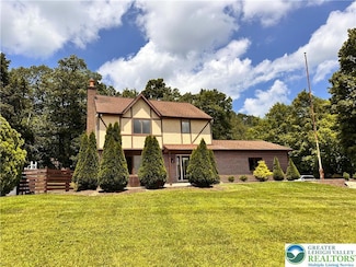 6265 Venture Ct, Slatington, PA 18080