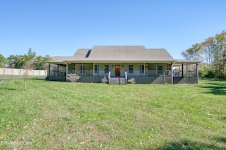 1112 Gray Eagle Dr, Crossville, TN 38572