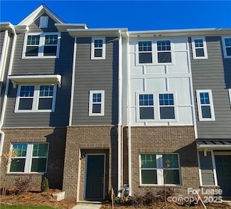 2511 Arbor Loop Dr, Charlotte, NC 28217