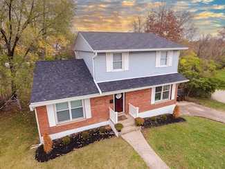 400 Caldwell Dr, Elsmere, KY 41018