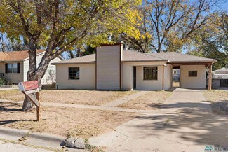 304 S James St, Carlsbad, NM 88220