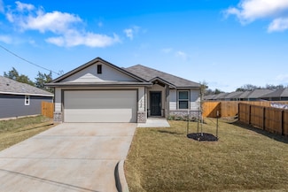 348 Avenue Q, Somerville, TX 77879