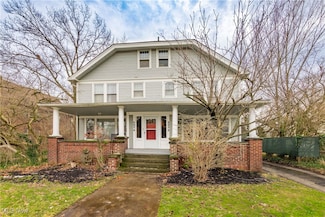 2572 Mayfield Rd, Cleveland, OH 44106