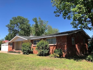 1706 Ellison St, Wellington, TX 79095