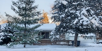 91 Lippincott Rd, Fox Lake, IL 60020