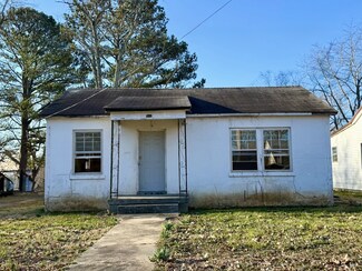 511 2nd St, Lawrenceburg, TN 38464