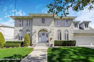 287 Natick St, Staten Island, NY 10306