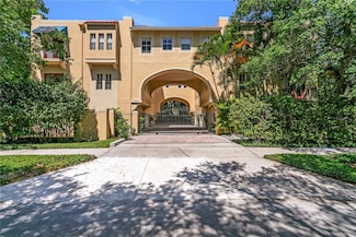 3010 W Stovall St Unit E, Tampa, FL 33629