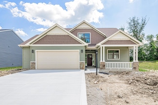 531 Valley River Dr, Columbia City, IN 46725