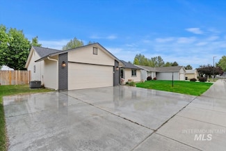 501 S Spoonbill Ave, Meridian, ID 83642