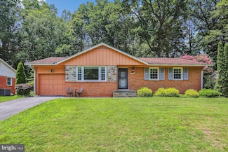 14006 Parkland Dr, Rockville, MD 20853
