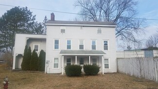 11 Champlain Rd, Stillwater, NY 12170