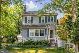 20 Hillside Ave, Princeton, NJ 08540