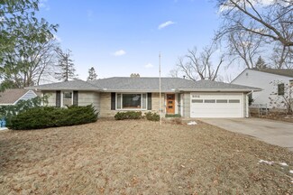 5012 W 56th St, Edina, MN 55436