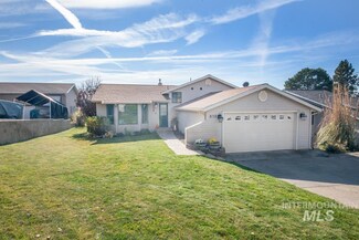 810 Grelle Dr, Lewiston, ID 83501