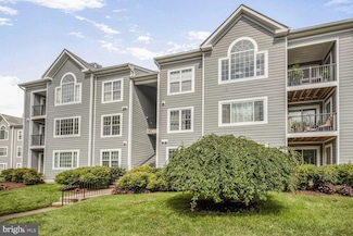 20408 Shore Harbour Dr, Germantown, MD 20874