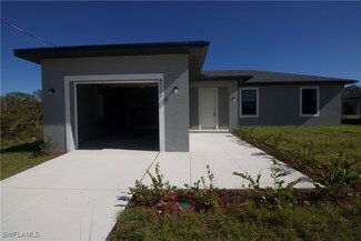 8004 Spice Ct, Port Labelle, FL 33935