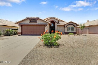 9782 S Darrow Dr, Tempe, AZ 85284